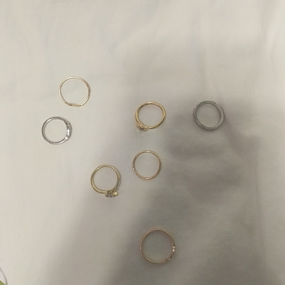 Seven rings, multiple sizes